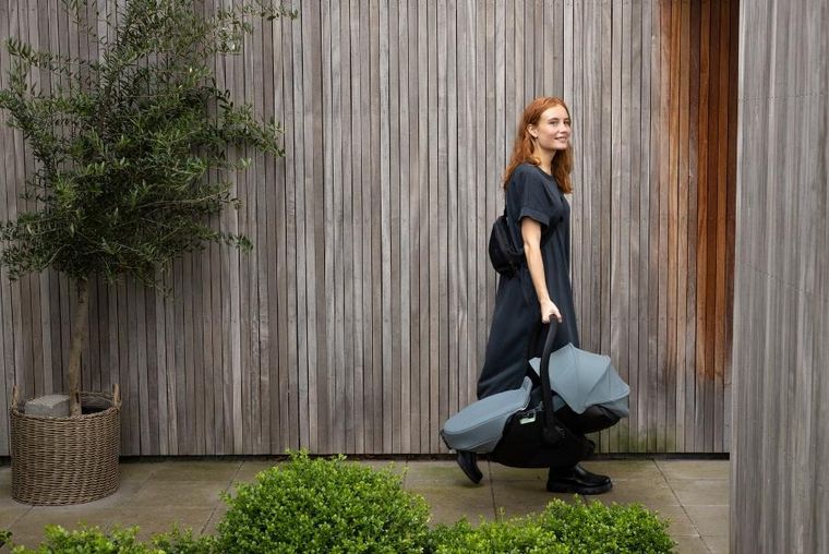 Thule, Maple, pokrowiec na nóżki do fotelika samochodowego dla niemowląt, Mid Blue