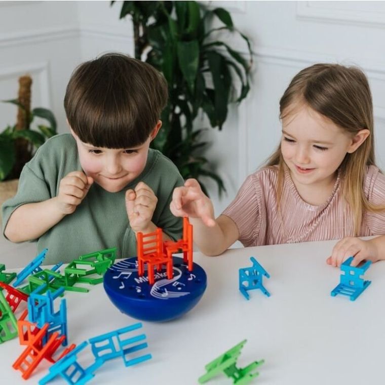 Trefl, Mistakos, Platform, familijna gra zręcznościowa