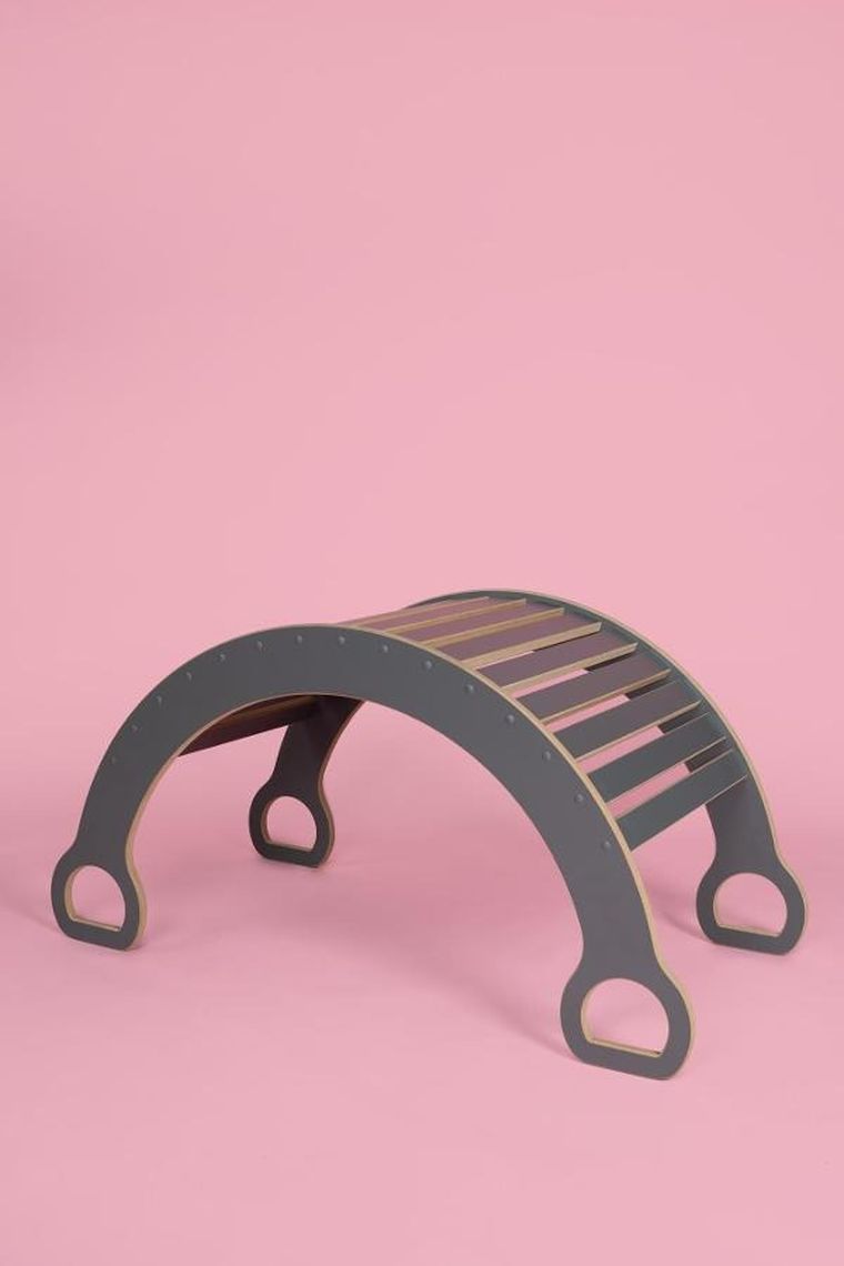 tupti.wood, duży bujak montessori, szary