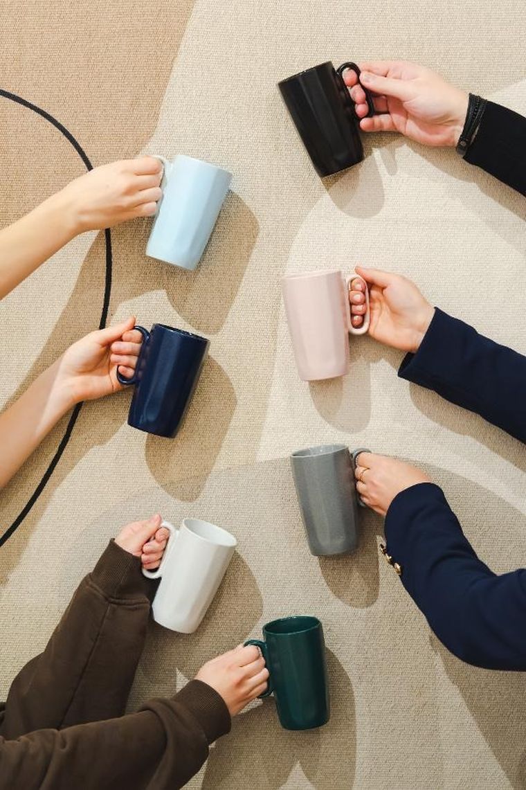 Vialli Design, dwa kubki ceramiczne z uszkiem, 330 ml, Fuori miętowe
