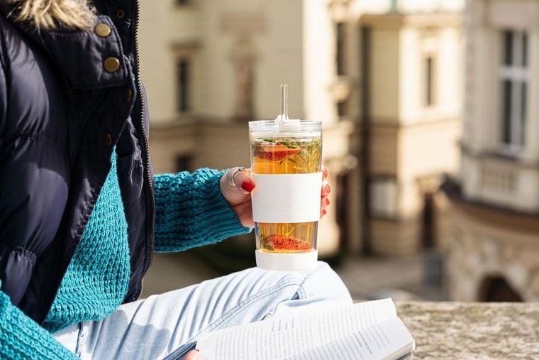 Vialli Design, kubek termiczny szklany ze słomką, 600 ml, biały Fuori