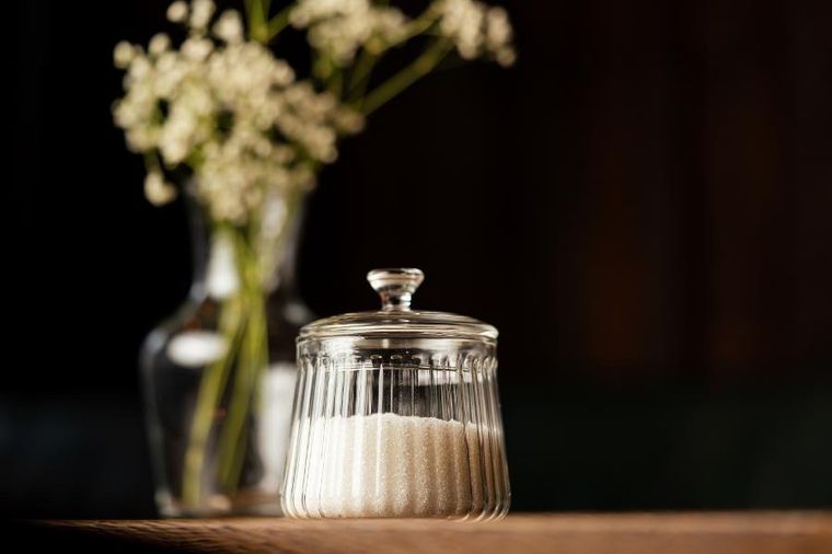 Vialli Design, Mia, cukiernica szklana z pokrywką, 250 ml