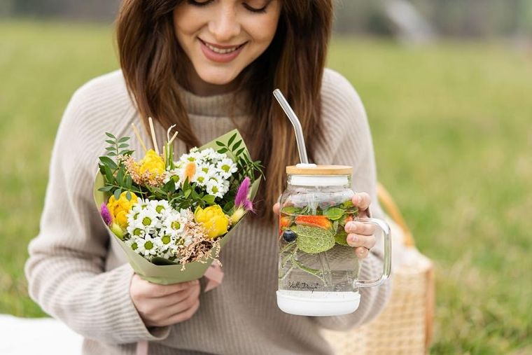 Vialli Design, słoik ze słomką, 600 ml, biały Fuori