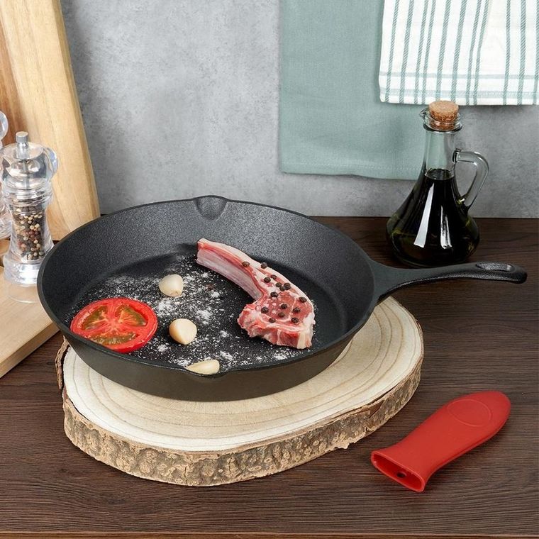 Vilde, Cast Line, patelnia z silikonową nakładką, żeliwna, 30 cm