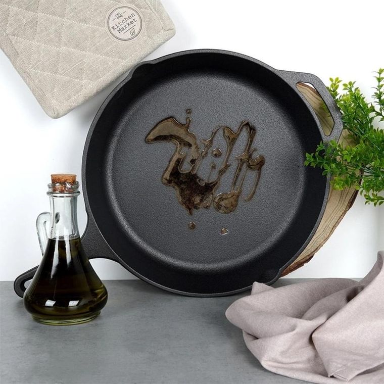 Vilde, Cast Line, patelnia żeliwna z silikonową nakładką, 30 cm