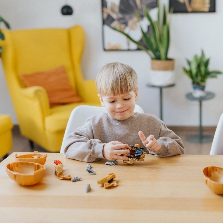 Vtech, Motozaury, Welociraptor, pojazd transformujący w jajku