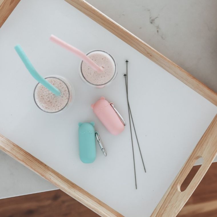 We Might Be Tiny, silikonowa słomka w etui, Grey