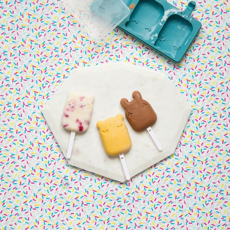 We Might Be Tiny, silikonowe foremki do lodów, ciemny szary