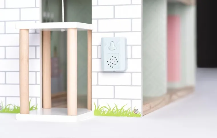 Woodyland, Drewniany domek dla lalek