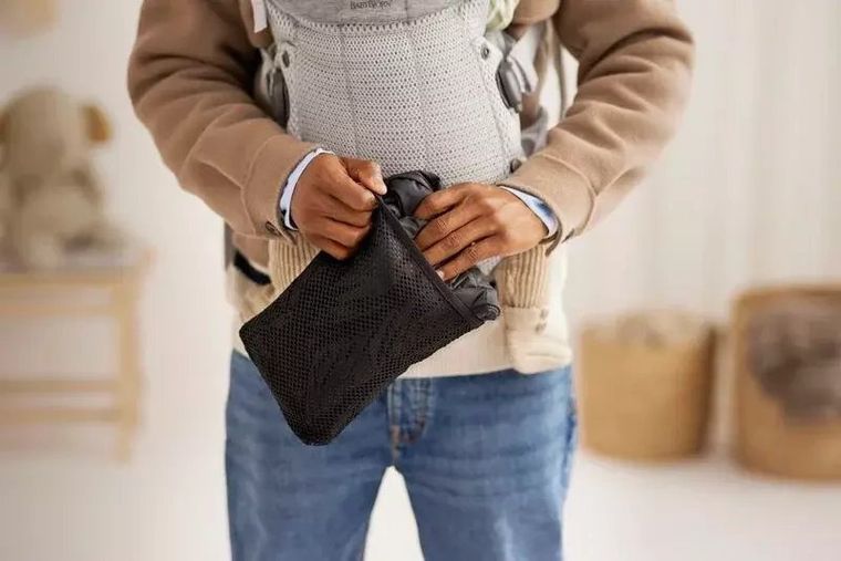 BabyBjörn, zimowy pokrowiec do nosidełka, black