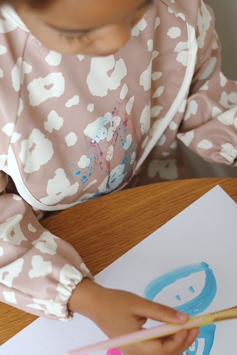 Beaba, śliniak 2w1 z odpinanym długim rękawem, savannah bloom