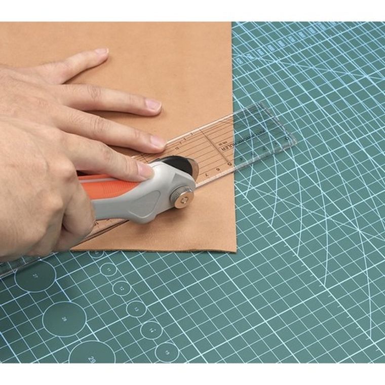 Bigstren, mata do cięcia A2, modelarska