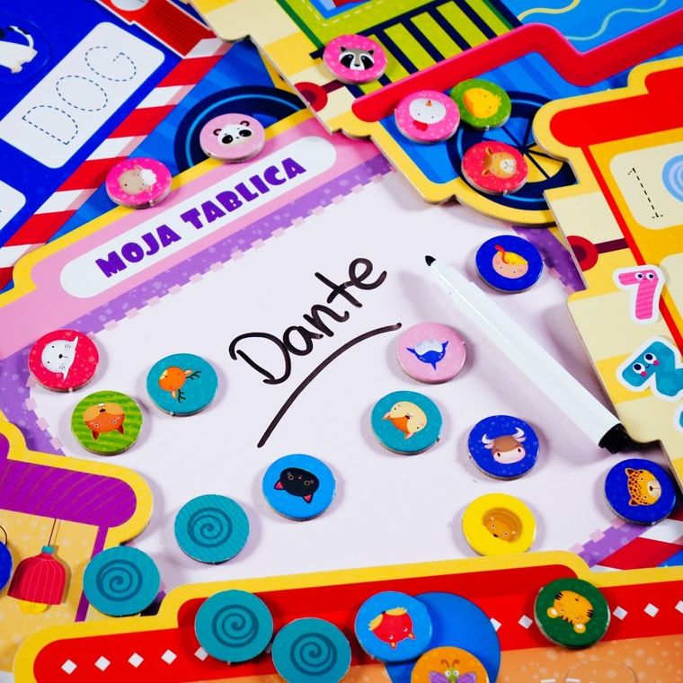 Carotina, Pociąg z grami edukacyjnymi, 8 gier z suchościeralnym pisakiem