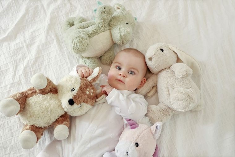 Cloud B, Love Light, Buddies Billy Bunny, szumiąca maskotka z czujnikiem ruchu i muzyką