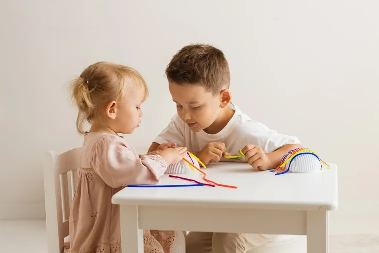 Dumel Discovery, Kolorowa Przeplatanka, gra zręcznościowa