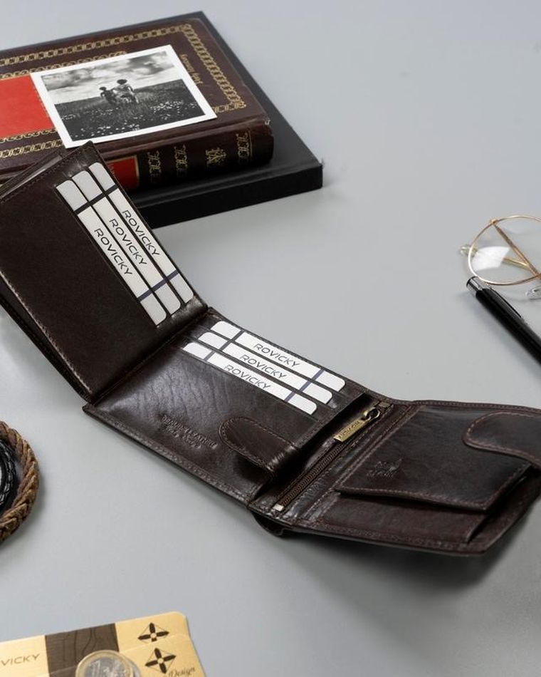 Elegancki portfel męski z membraną antyskimmingową, Rovicky
