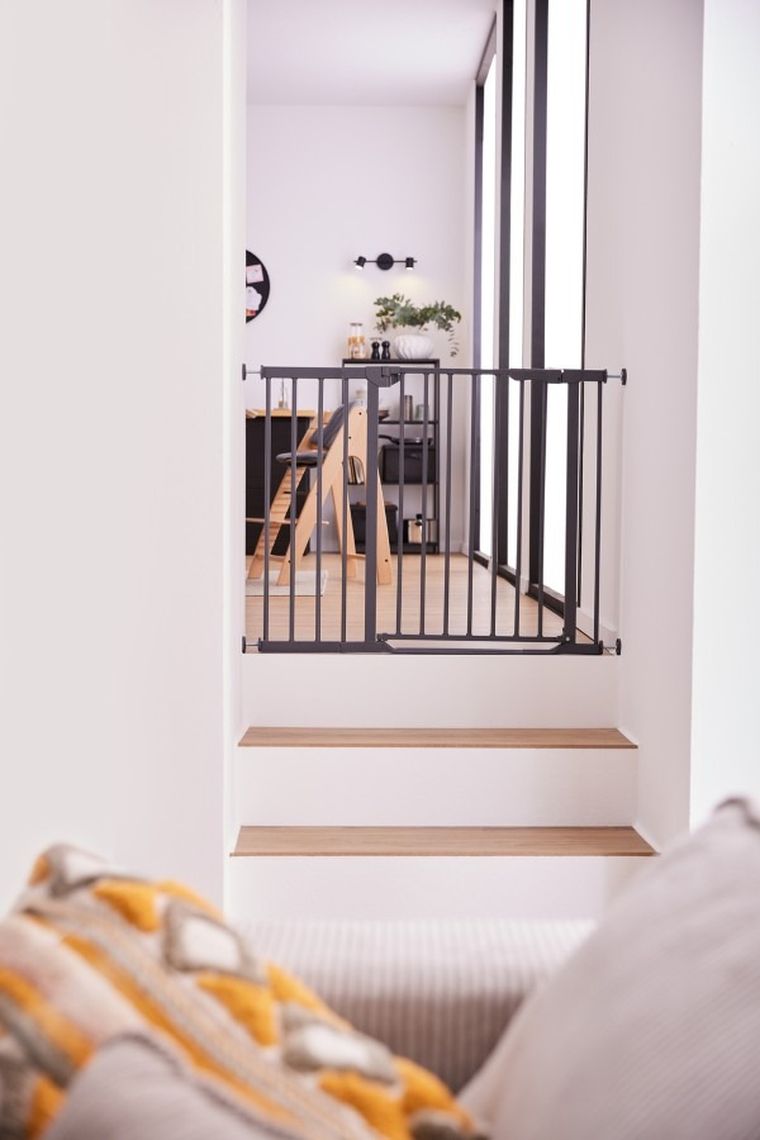 Hauck, Clear Step Autoclose 2, bramka zabezpieczająca, white