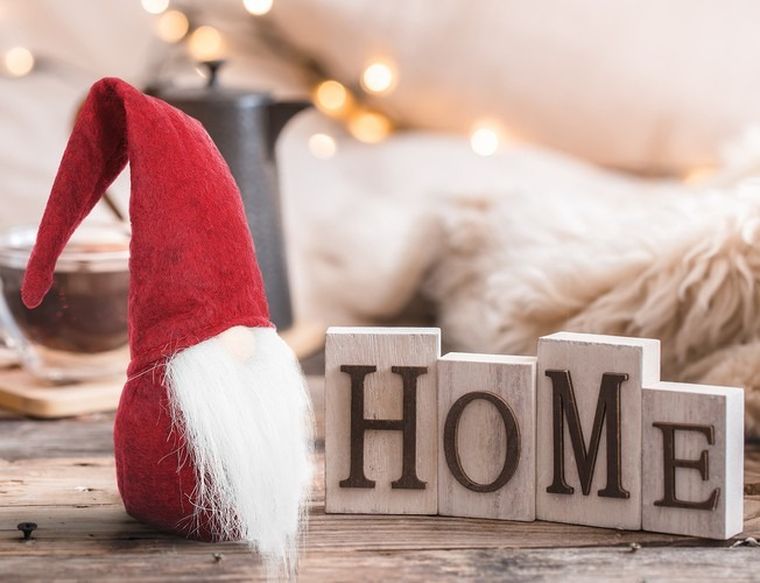 Iso Trade, skrzat stojący, czerwony