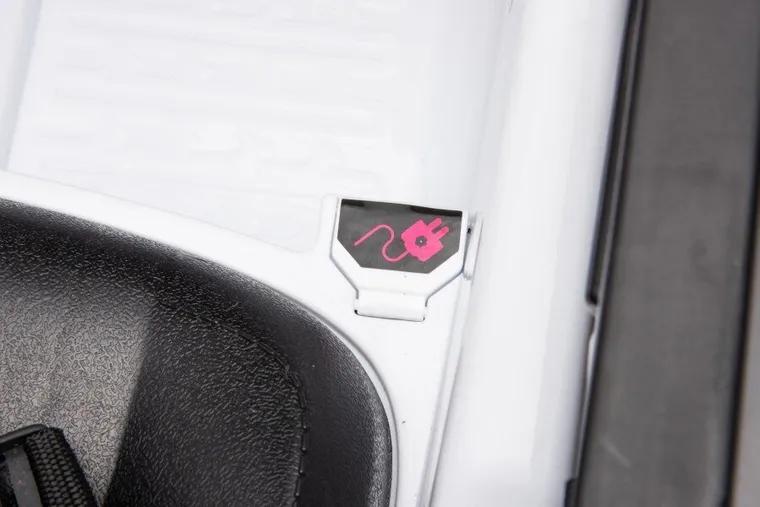 Lean Cars, Audi Q7, pojazd na akumulator, biały