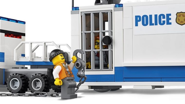 LEGO City, Mobilne centrum dowodzenia, 60139