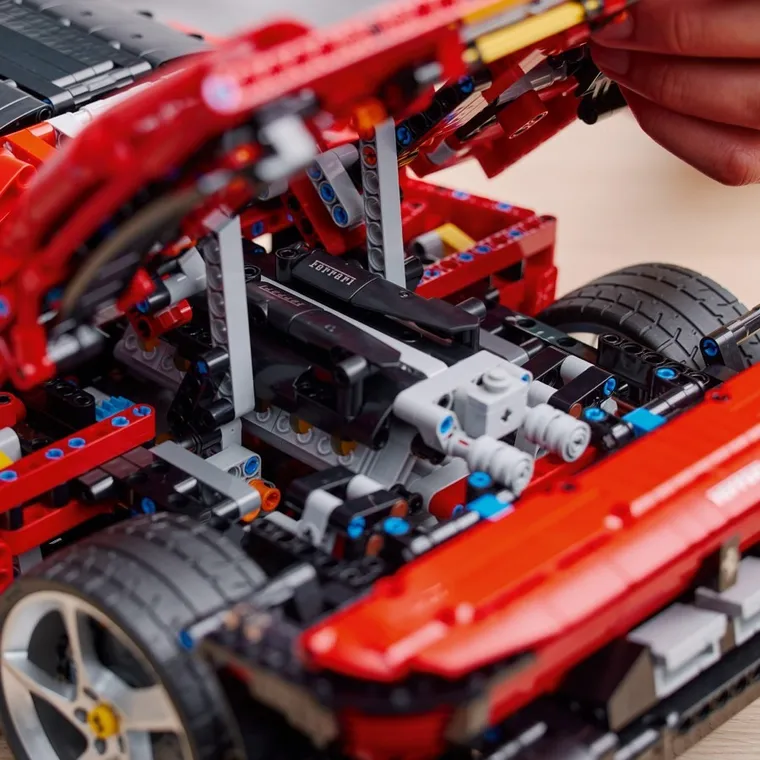 LEGO Technic, Ferrari Daytona SP3, 42143