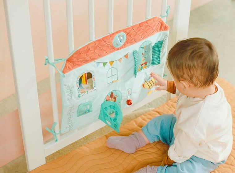 Lilliputiens, Domek Sarenki Stelli i Smoka Joe, miękka tablica aktywizująca do zabawy, 3m+