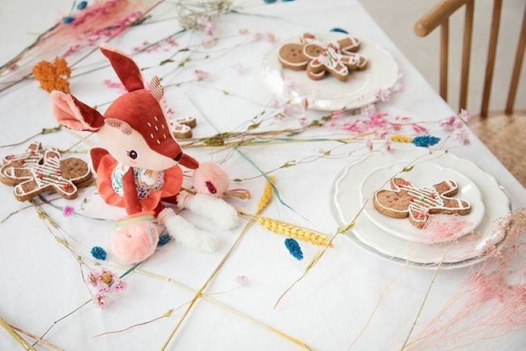 Lilliputiens, maskotka aktywizująca, wielofunkcyjna, Sarenka Stella, 9 m+