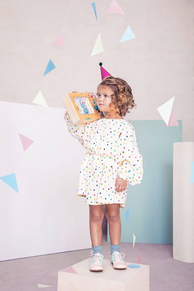 Lilliputiens, Telewizor, drewniana, animowana pozytywka, 10m+