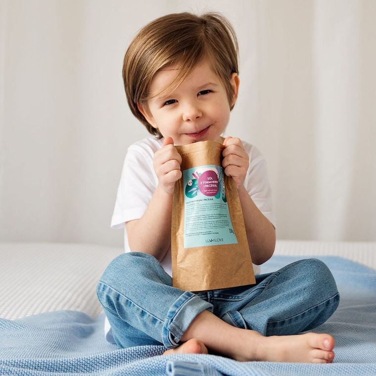 LullaLove, sól wspierająca z olejkami eterycznymi, tymianek i paczula, 250 g