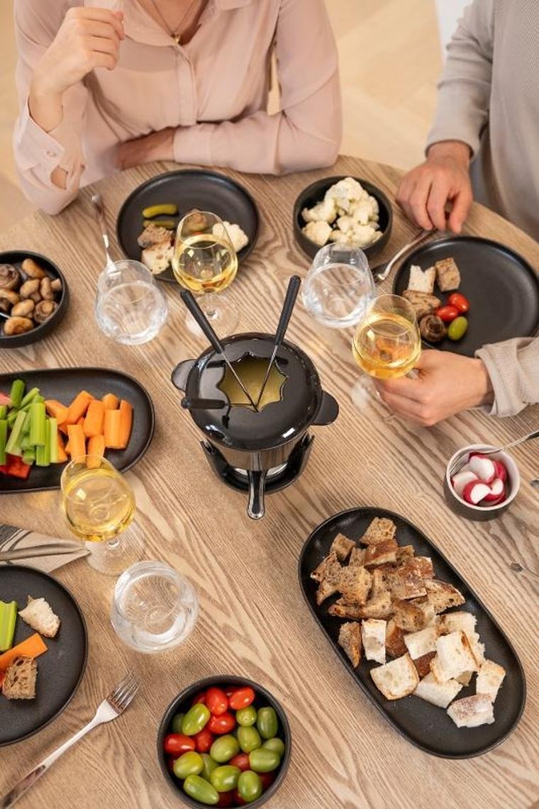 Maku, owalne talerze z wyższym rantem, 32,5 cm