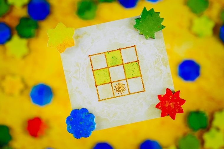 Muduko, Holi. Festiwal Kolorów, gra logiczna