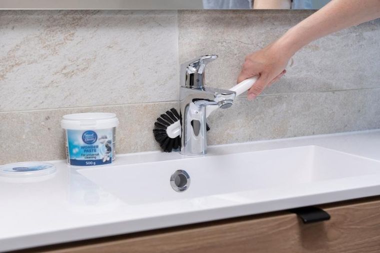 Nord Clean, szczotka do szorowania z długą rączką