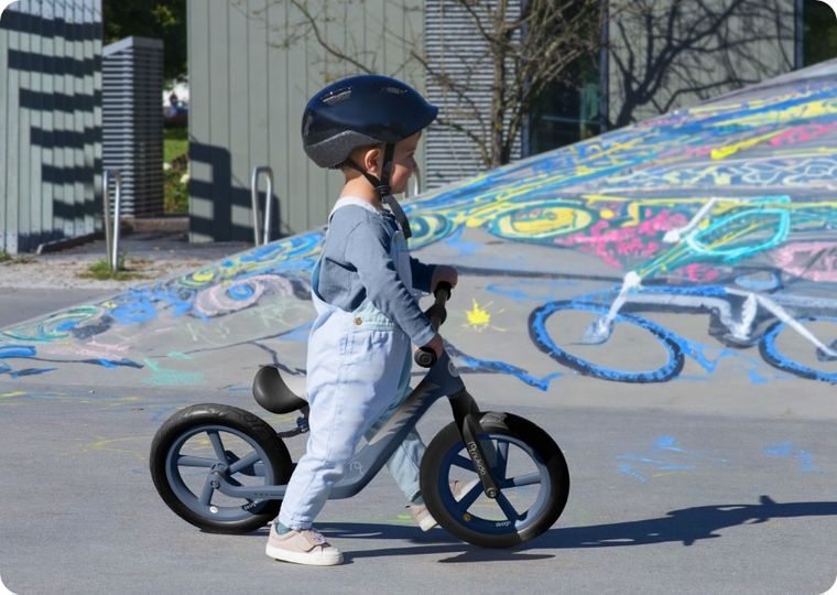 Nukido, Light Flee, rowerek biegowy dla dzieci, granatowy