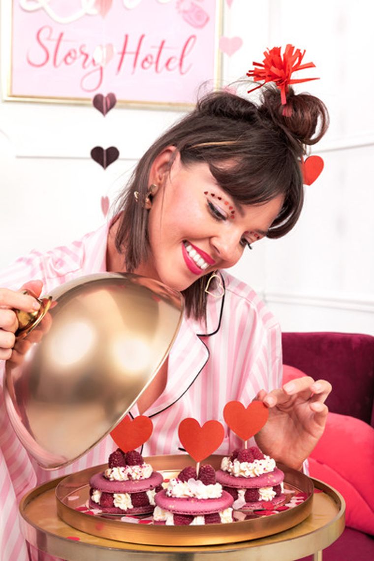 PartyDeco, dekoracje do muffinek Serca, 11 cm, 6 szt.