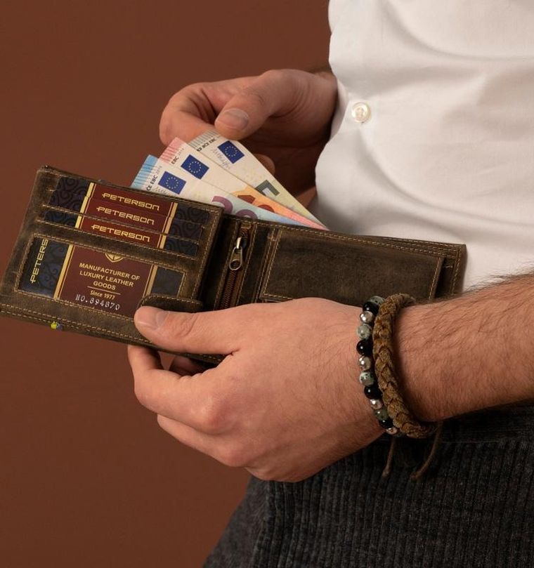 Portfel, brązowy, skórzany, Peterson