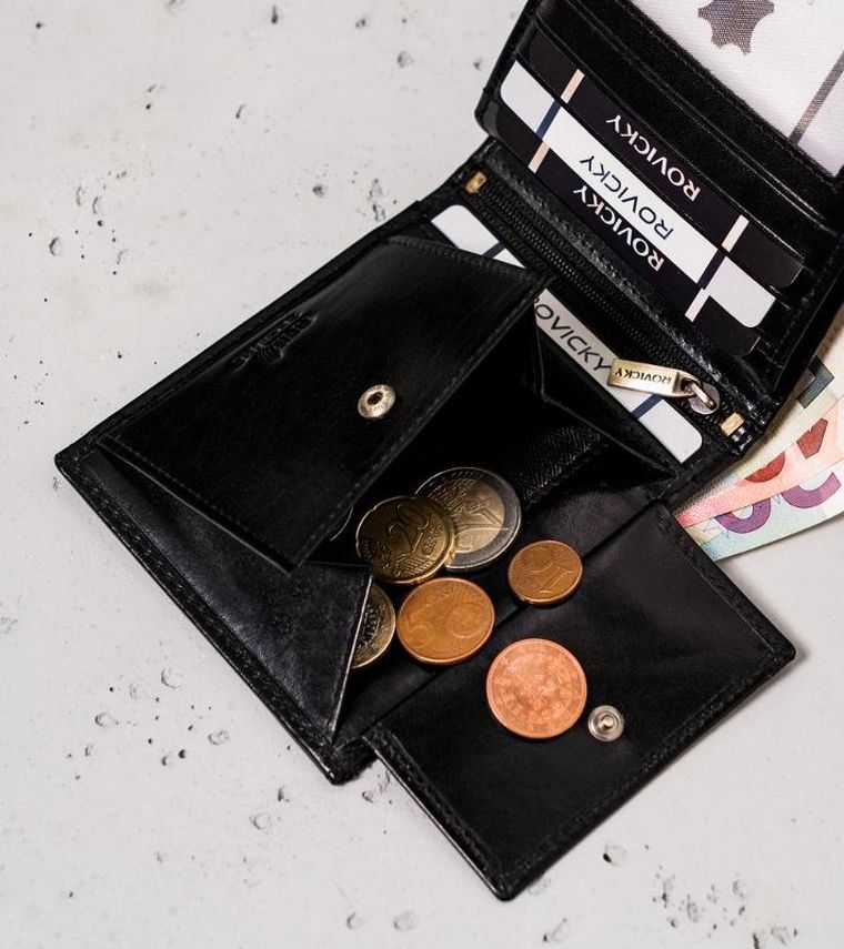 Portfel, czarno-czerwony, skórzany, RFID, Rovicky