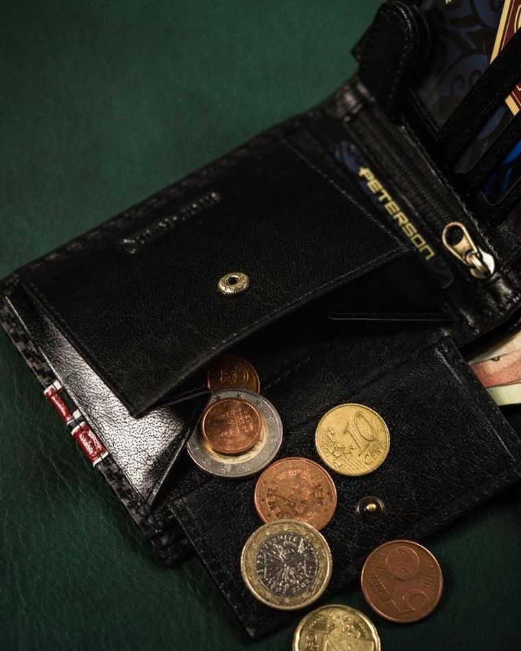 Portfel, czarny, skórzany, Peterson