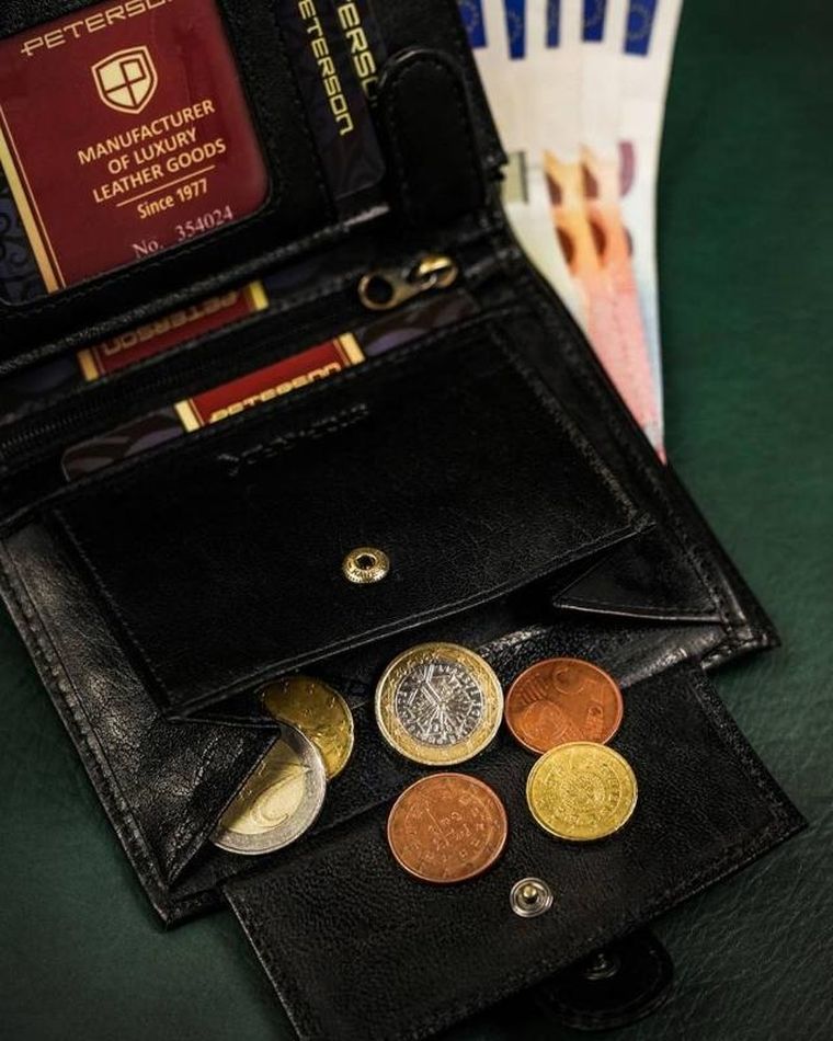 Portfel, czarny, skórzany, Peterson