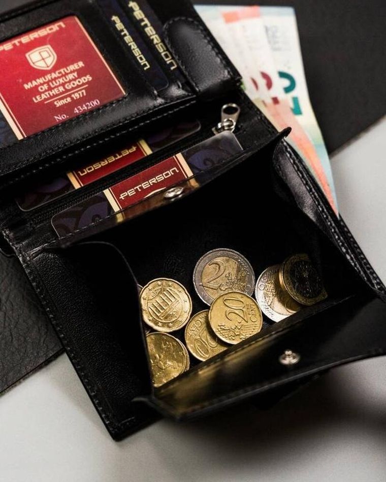 Portfel, czarny, skórzany, Peterson