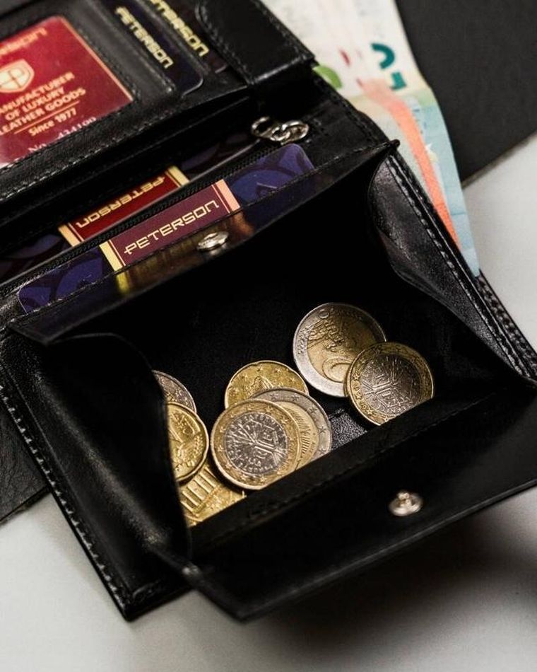 Portfel, czarny, skórzany, Peterson