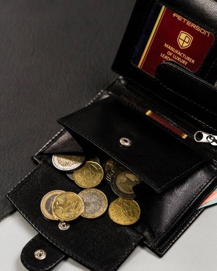 Portfel, czarny, skórzany, Peterson