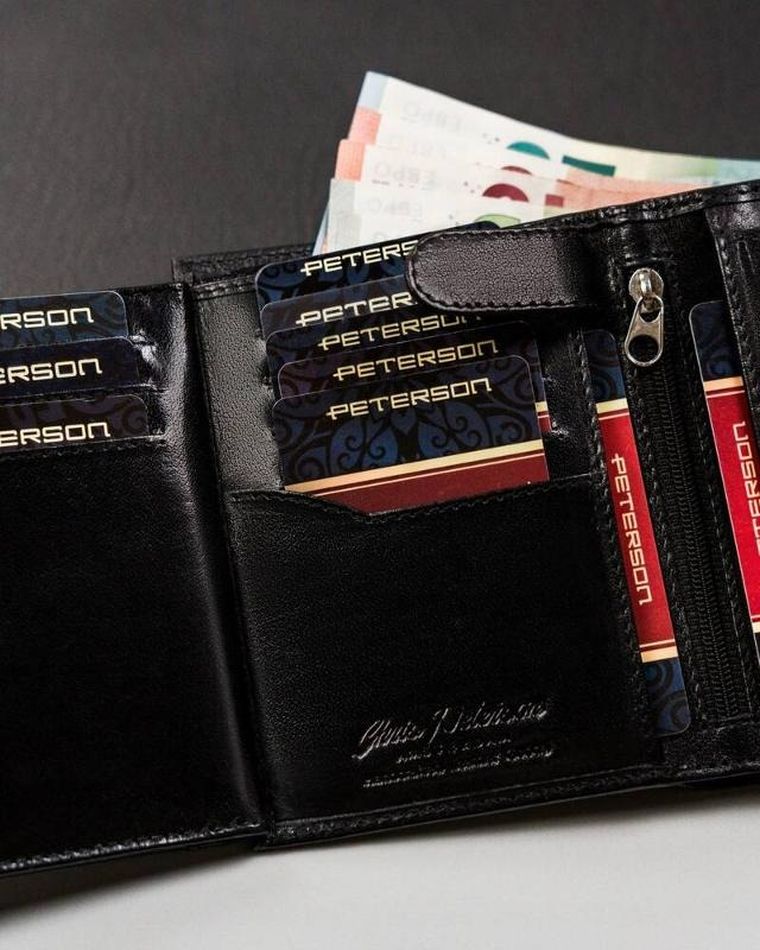 Portfel, czarny, skórzany, Peterson