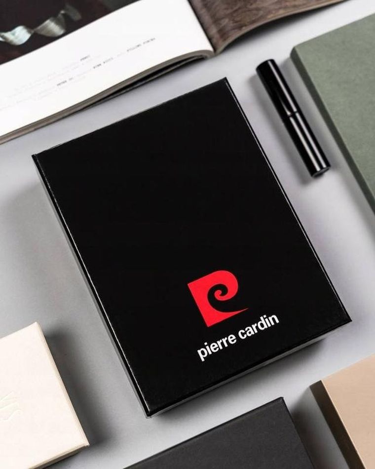 Portfel, czarny, skórzany, Pierre Cardin