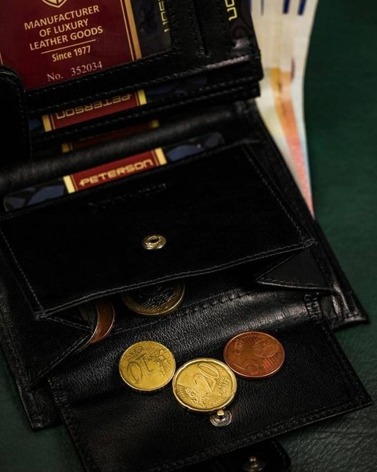 Portfel, czarny, skórzany, RFID, Peterson