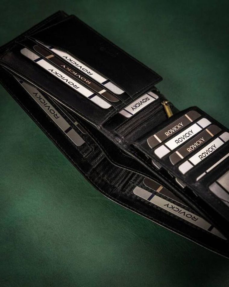 Portfel, czarny, skórzany, RFID, Rovicky