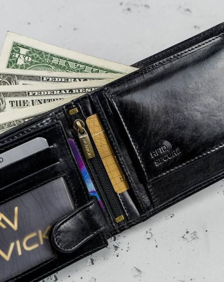 Portfel, czarny, skórzany, RFID, Rovicky