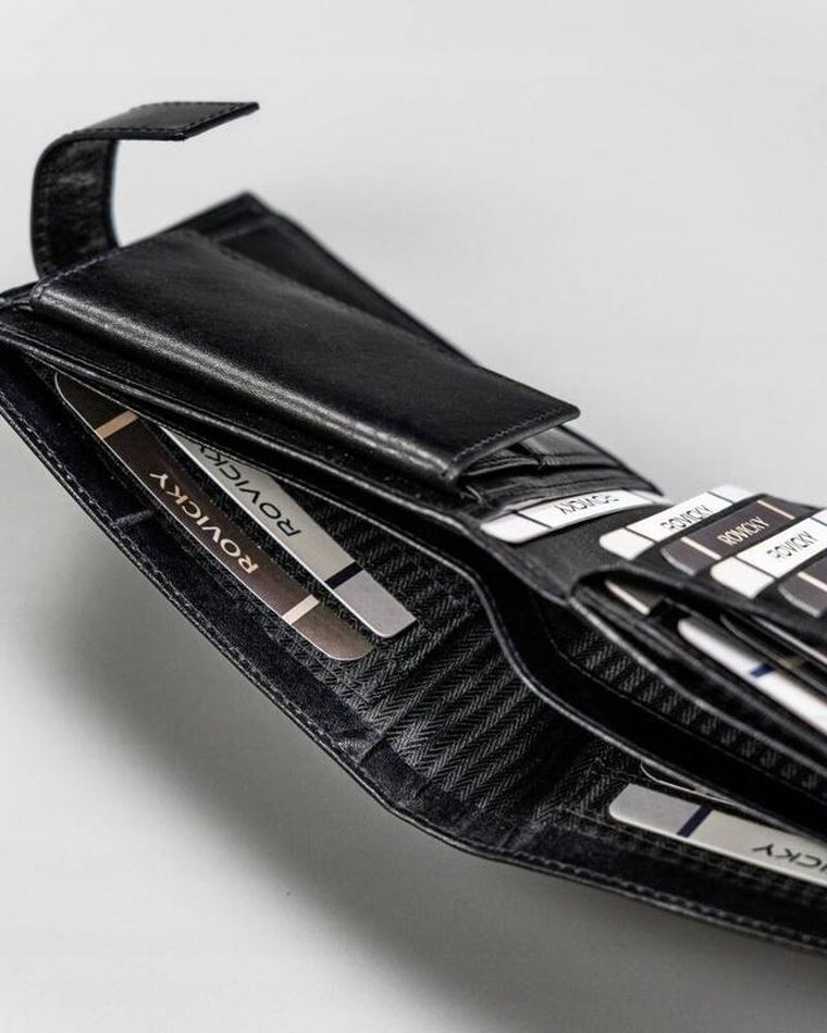 Portfel, czarny, skórzany, RFID, Rovicky