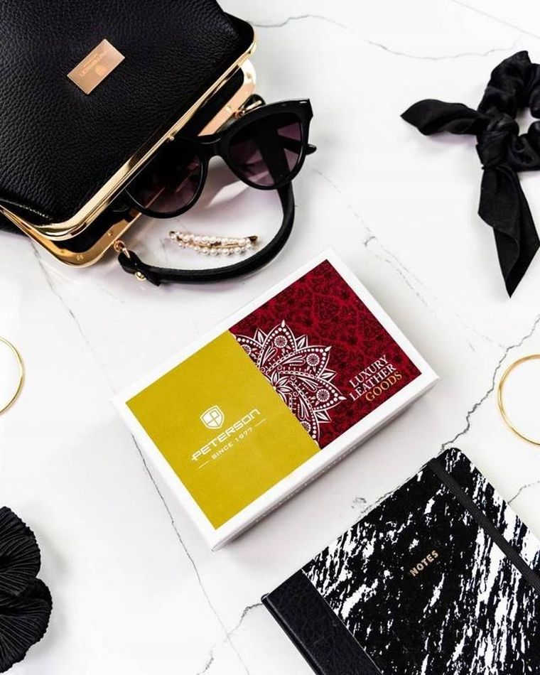 Portfel, czerwony, skórzany, Peterson