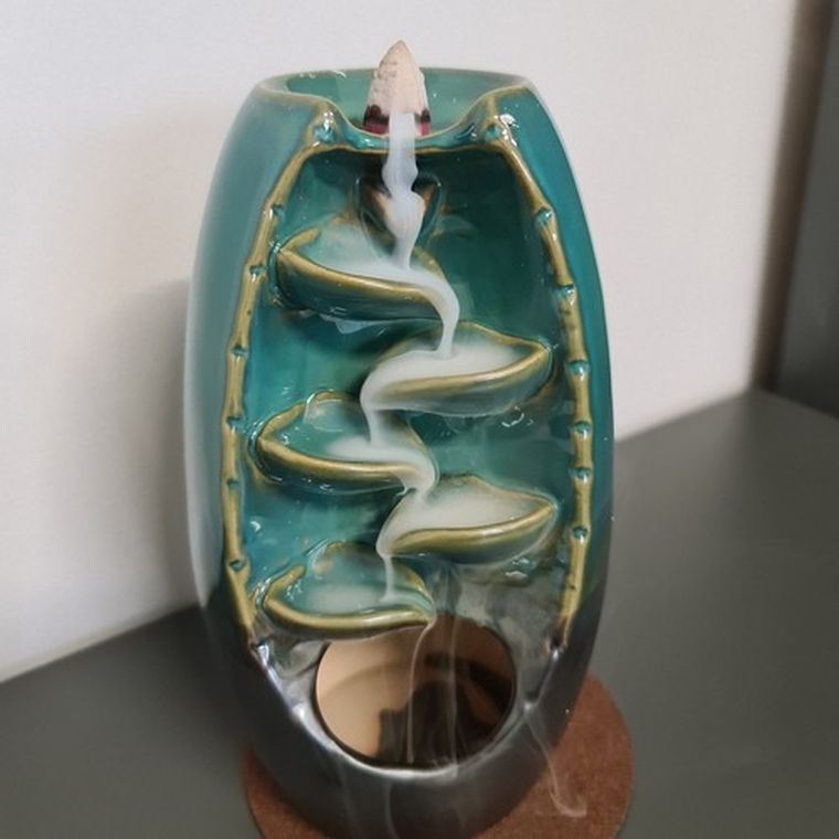 Ruhhy, kominek zapachowy, wodospad