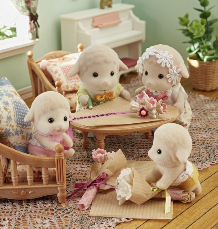 Sylvanian Families, rodzina owieczek, zestaw figurek, 5619